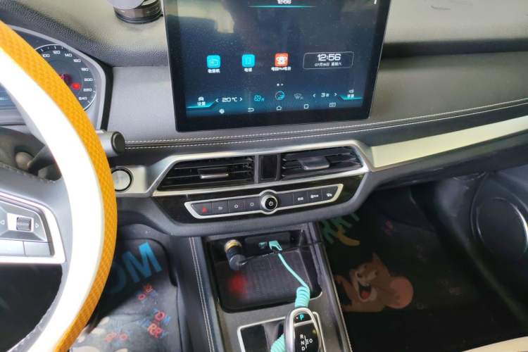 Used BYD Song 2020 Classic Edition 1.5T Automatic Elite Model Audio And AC Panel
