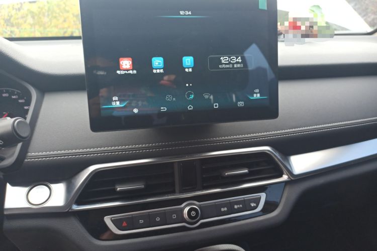 Used BYD Song 2020 Classic Edition 1.5T Automatic Elite Model Audio And AC Panel