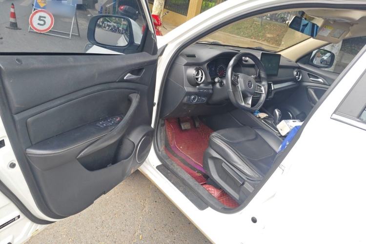 Used BYD Song 2020 Classic Edition 1.5T Automatic Elite Model Driver Seat