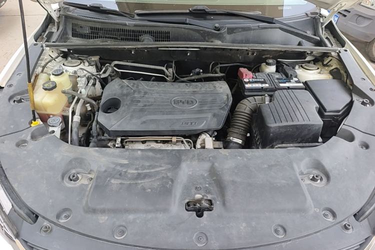 Used BYD Song 2020 Classic Edition 1.5T Automatic Elite Model Engine Bay