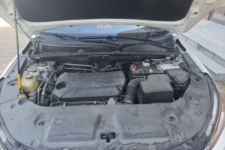 Used BYD Song 2020 Classic Edition 1.5T Automatic Elite Model Engine Bay