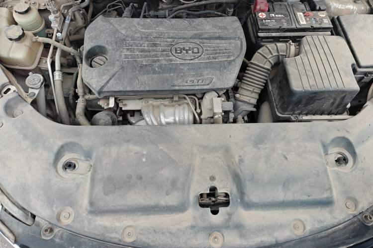 Used BYD Song 2020 Classic Edition 1.5T Automatic Elite Model Engine Bay
