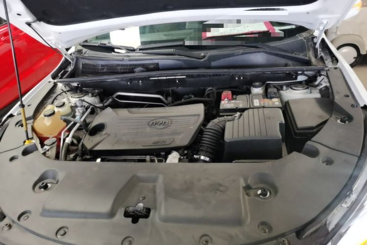 Used BYD Song 2020 Classic Edition 1.5T Automatic Elite Model Engine Bay