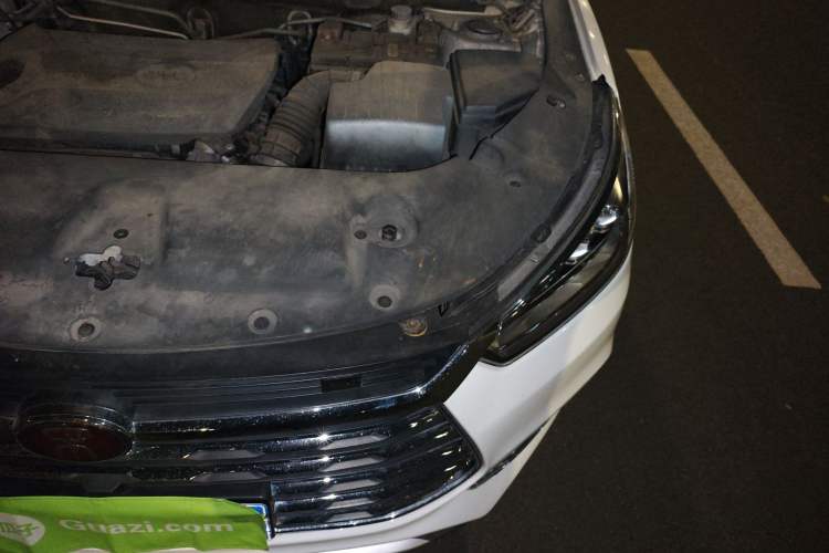 Used BYD Song 2020 Classic Edition 1.5T Manual Luxury Model Engine Bay Left