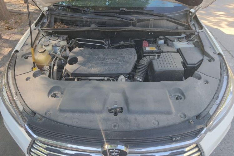 Used BYD Song 2020 Classic Edition 1.5T Automatic Elite Model Engine Bay