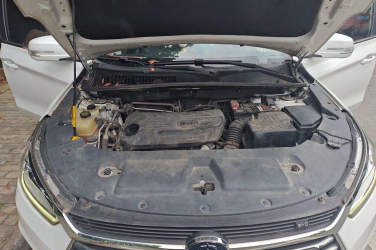 Used BYD Song 2020 Classic Edition 1.5T Automatic Elite Model Engine Bay