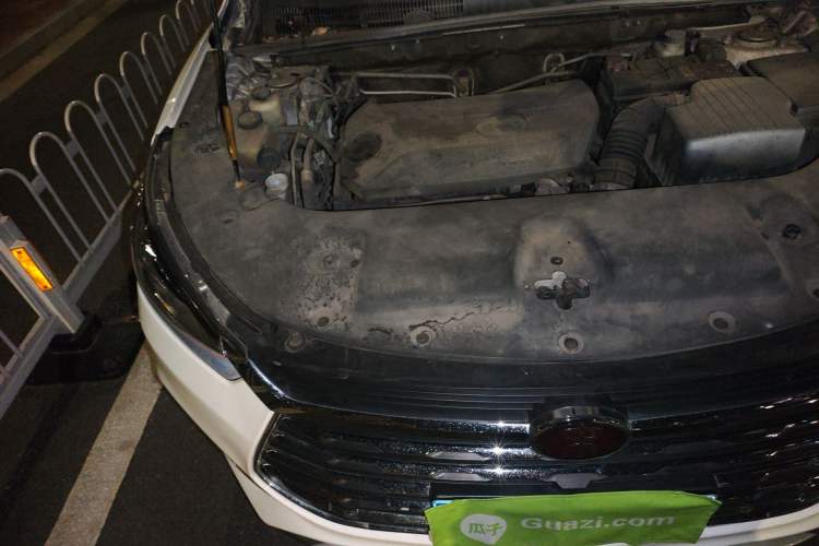Used BYD Song 2020 Classic Edition 1.5T Manual Luxury Model Engine Bay Right