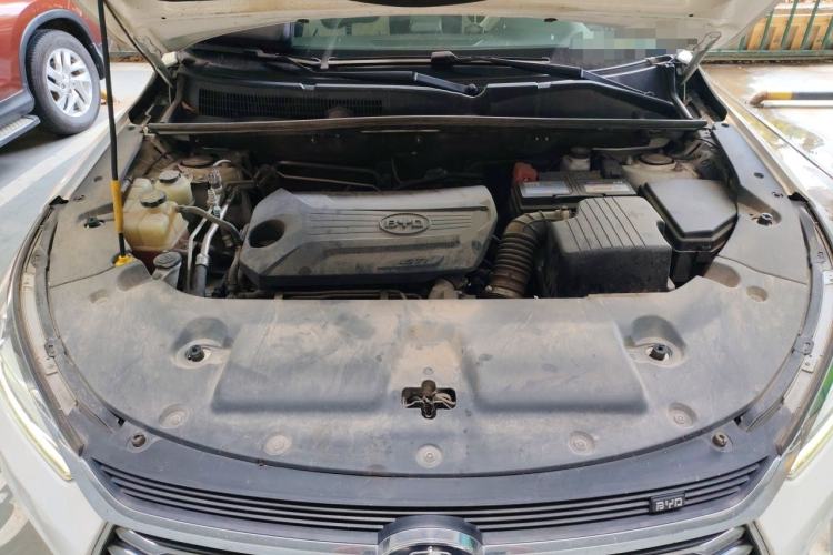 Used BYD Song 2020 Classic Edition 1.5T Automatic Elite Model Engine Bay