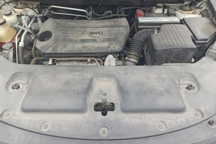 Used BYD Song 2020 Classic Edition 1.5T Automatic Elite Model Engine Bay