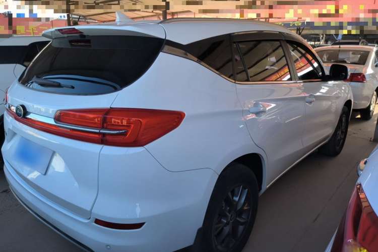 Used BYD Song 2020 Classic Edition 1.5T Automatic Elite Model Exterior 3