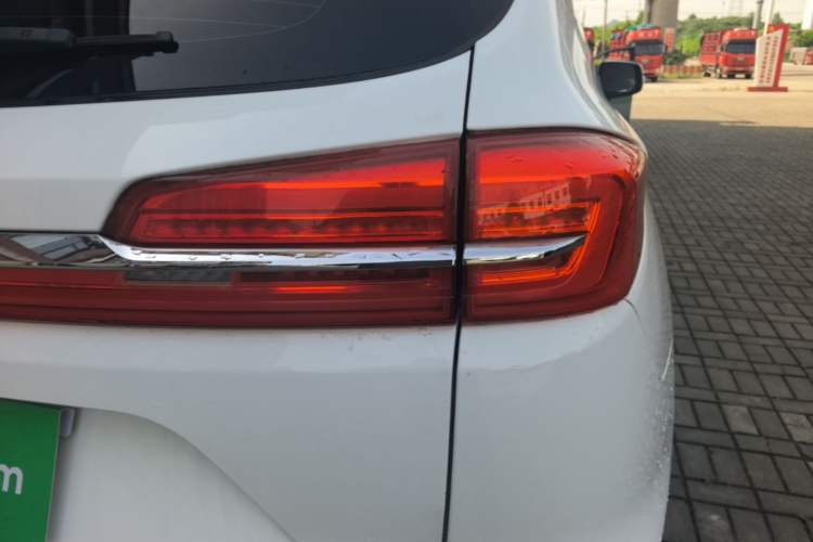 Used BYD Song 2020 Classic Edition 1.5T Automatic Elite Model Exterior 3