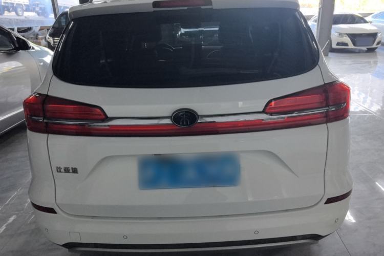 Used BYD Song 2020 Classic Edition 1.5T Automatic Elite Model Exterior 4