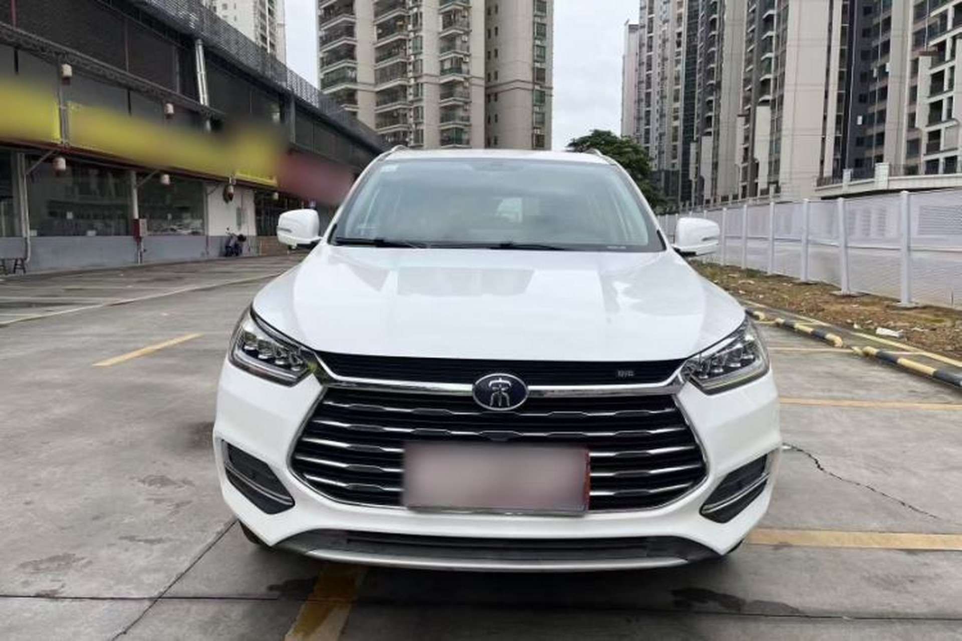 Used BYD Song 2020 Classic Edition 1.5T Automatic Elite Model Exterior 9