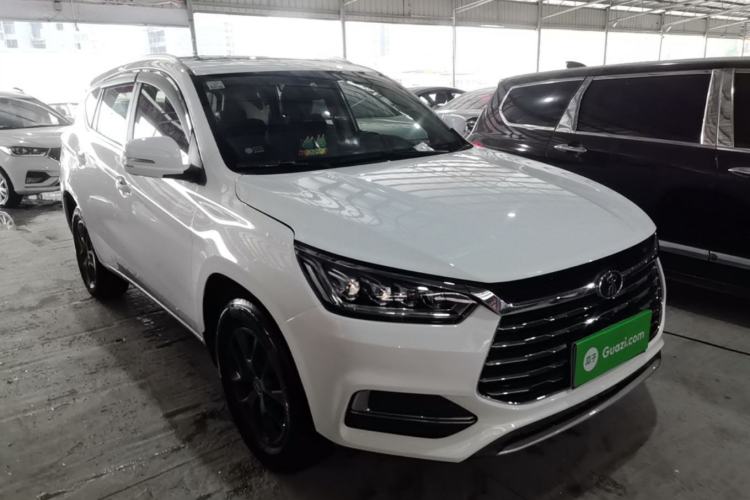 Used BYD Song 2020 Classic Edition 1.5T Automatic Elite Model Front Right 45 Deg