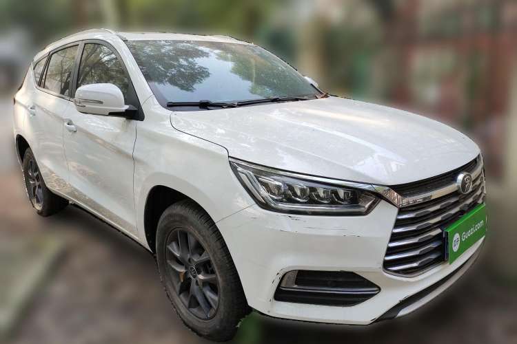 Used BYD Song 2020 Classic Edition 1.5T Automatic Elite Model Front Right 45 Deg