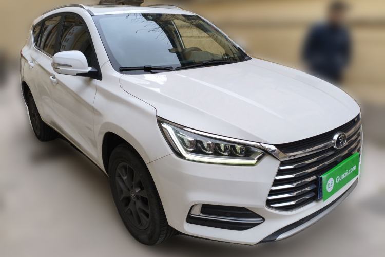 Used BYD Song 2020 Classic Edition 1.5T Automatic Elite Model Front Right 45 Deg