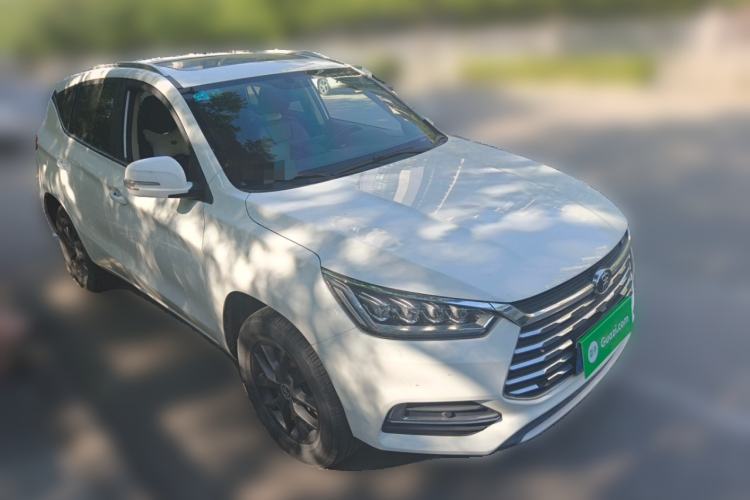 Used BYD Song 2020 Classic Edition 1.5T Automatic Elite Model Front Right 45 Deg