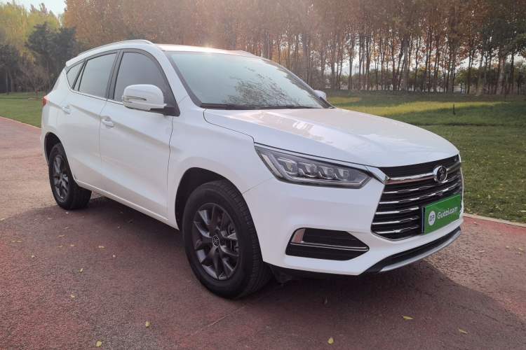 Used BYD Song 2020 Classic Edition 1.5T Automatic Elite Model Front Right 45 Deg
