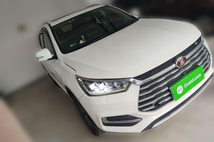 Used BYD Song 2020 Classic Edition 1.5T Automatic Elite Model Front Right 45 Deg