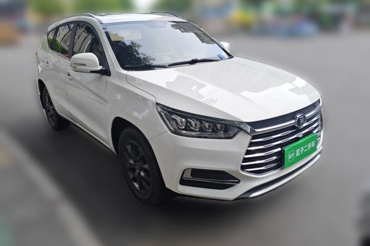 Used BYD Song 2020 Classic Edition 1.5T Automatic Elite Model Front Right 45 Deg