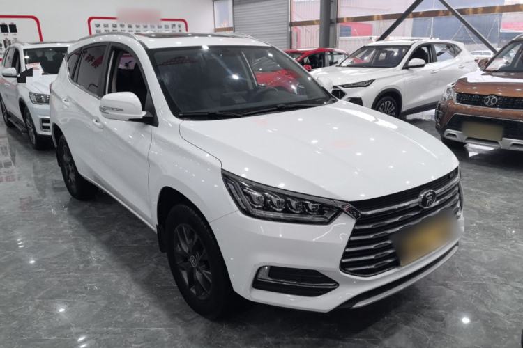 Used BYD Song 2020 Classic Edition 1.5T Automatic Elite Model Front Right 45 Deg