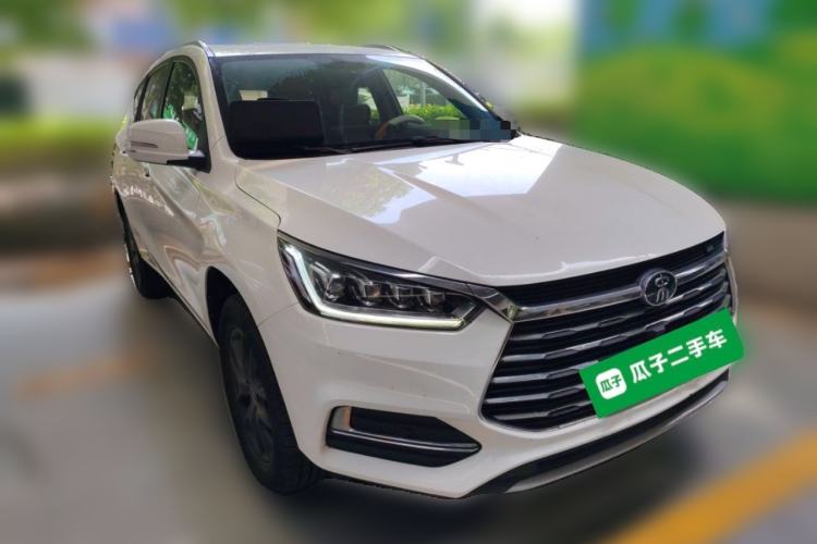 Used BYD Song 2020 Classic Edition 1.5T Automatic Elite Model Front Right 45 Deg
