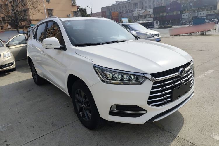 Used BYD Song 2020 Classic Edition 1.5T Automatic Elite Model Front Right 45 Deg