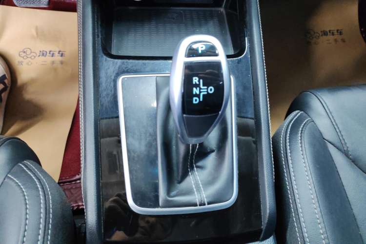 Used BYD Song 2020 Classic Edition 1.5T Automatic Elite Model Gear Lever