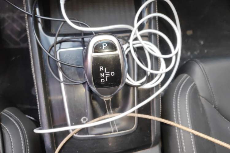 Used BYD Song 2020 Classic Edition 1.5T Automatic Elite Model Gear Lever