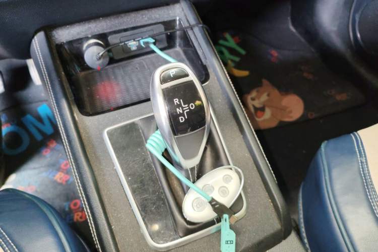 Used BYD Song 2020 Classic Edition 1.5T Automatic Elite Model Gear Lever
