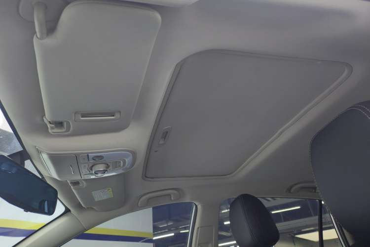 Used BYD Song 2020 Classic Edition 1.5T Automatic Elite Model Headliner