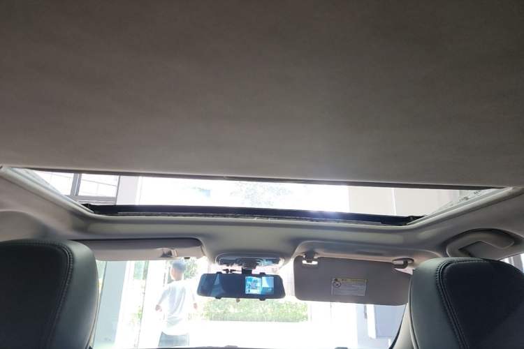 Used BYD Song 2020 Classic Edition 1.5T Manual Luxury Model Headliner