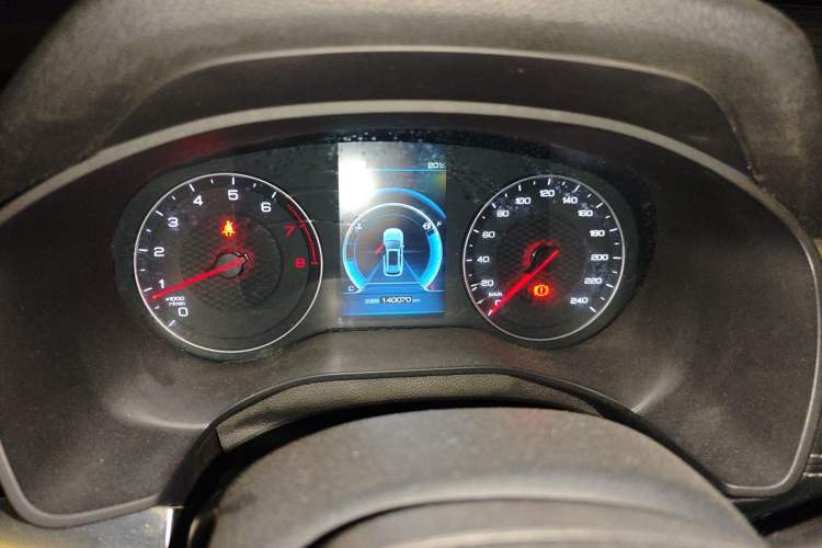 Used BYD Song 2020 Classic Edition 1.5T Manual Luxury Model Instrument Cluster