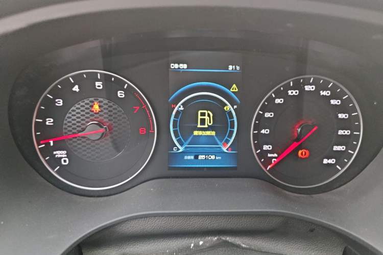 Used BYD Song 2020 Classic Edition 1.5T Manual Luxury Model Instrument Cluster
