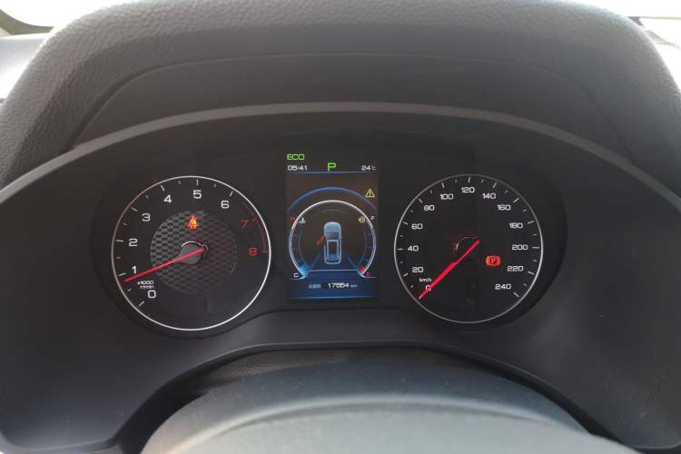Used BYD Song 2020 Classic Edition 1.5T Automatic Elite Model Instrument Cluster