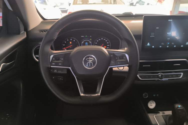 Used BYD Song 2020 Classic Edition 1.5T Automatic Elite Model Interior 2