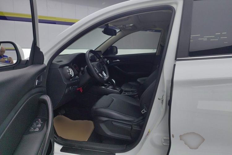 Used BYD Song 2020 Classic Edition 1.5T Automatic Elite Model Left Front Seat