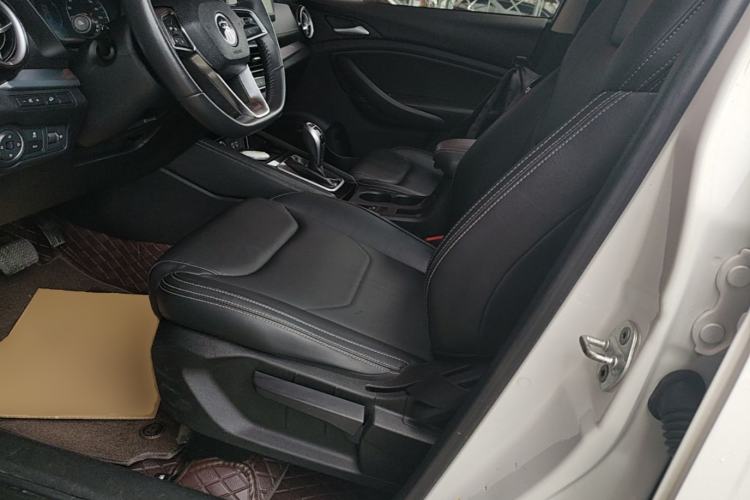 Used BYD Song 2020 Classic Edition 1.5T Automatic Elite Model Left Front Seat