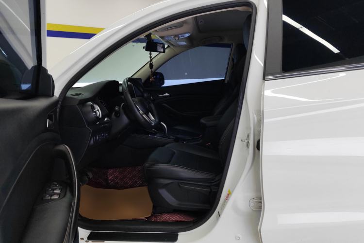 Used BYD Song 2020 Classic Edition 1.5T Automatic Elite Model Left Front Seat