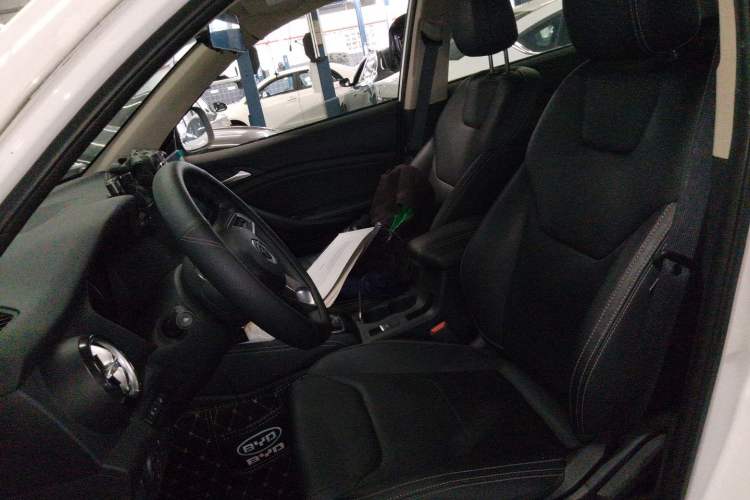 Used BYD Song 2020 Classic Edition 1.5T Automatic Elite Model Left Front Seat