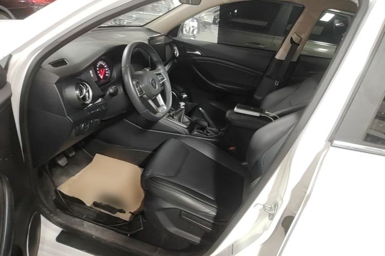 Used BYD Song 2020 Classic Edition 1.5T Manual Luxury Model Left Front Seat