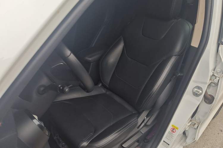 Used BYD Song 2020 Classic Edition 1.5T Automatic Elite Model Left Front Seat