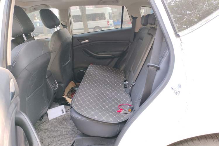Used BYD Song 2020 Classic Edition 1.5T Automatic Elite Model Left Rear Seat