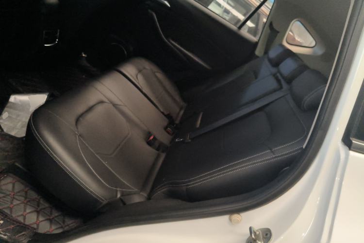 Used BYD Song 2020 Classic Edition 1.5T Automatic Elite Model Left Rear Seat