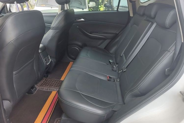 Used BYD Song 2020 Classic Edition 1.5T Automatic Elite Model Left Rear Seat