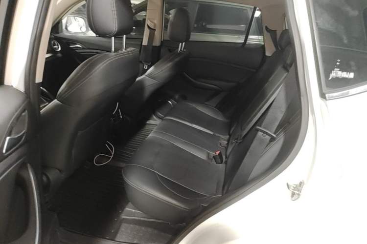 Used BYD Song 2020 Classic Edition 1.5T Manual Luxury Model Left Rear Seat