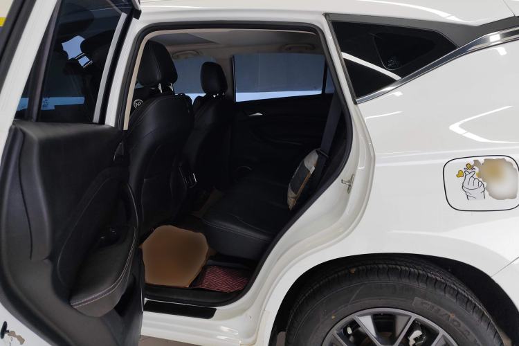 Used BYD Song 2020 Classic Edition 1.5T Automatic Elite Model Left Rear Seat