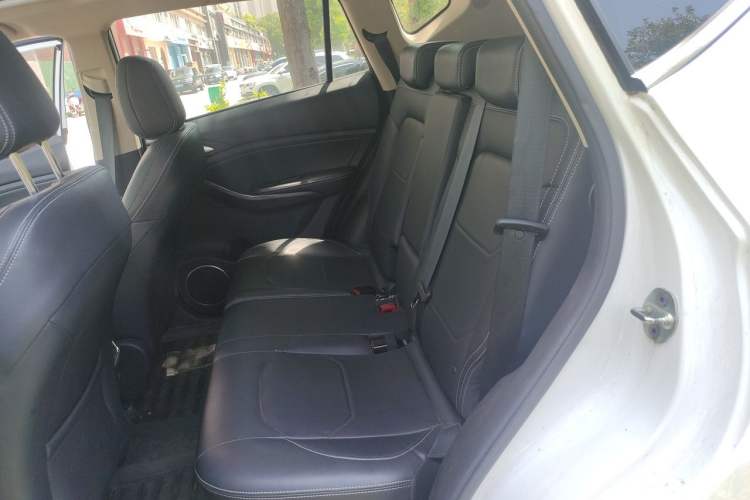 Used BYD Song 2020 Classic Edition 1.5T Manual Luxury Model Left Rear Seat