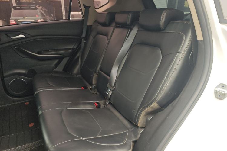Used BYD Song 2020 Classic Edition 1.5T Manual Luxury Model Left Rear Seat