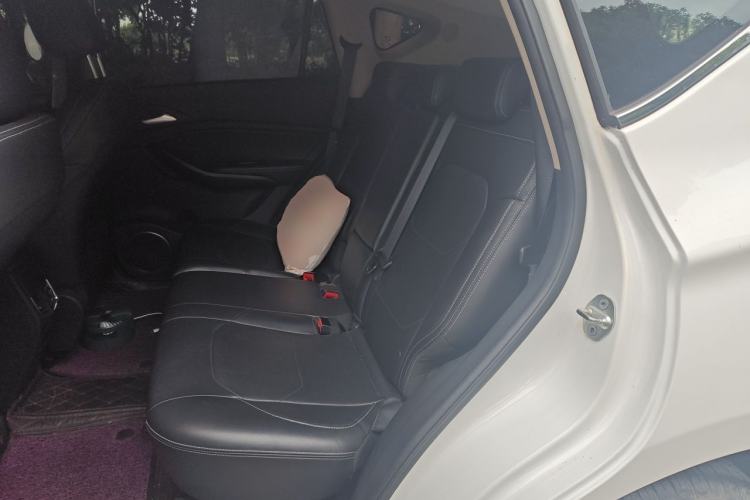 Used BYD Song 2020 Classic Edition 1.5T Automatic Elite Model Left Rear Seat